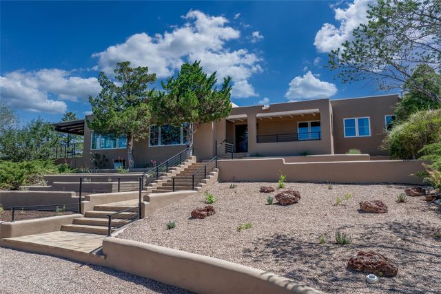 1451 Don Gaspar Avenue, Santa Fe, NM 87505