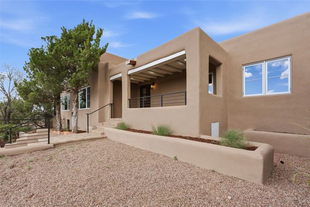 1451 Don Gaspar Avenue, Santa Fe, NM 87505