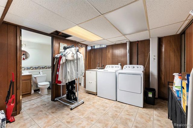 22029 Downing Street, Saint Clair Shores, MI 48080