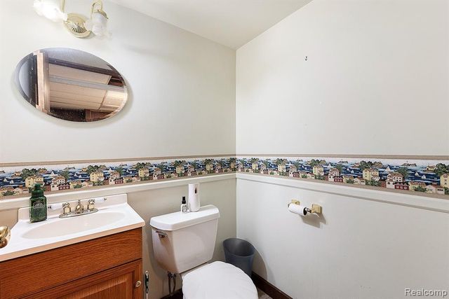 22029 Downing Street, Saint Clair Shores, MI 48080