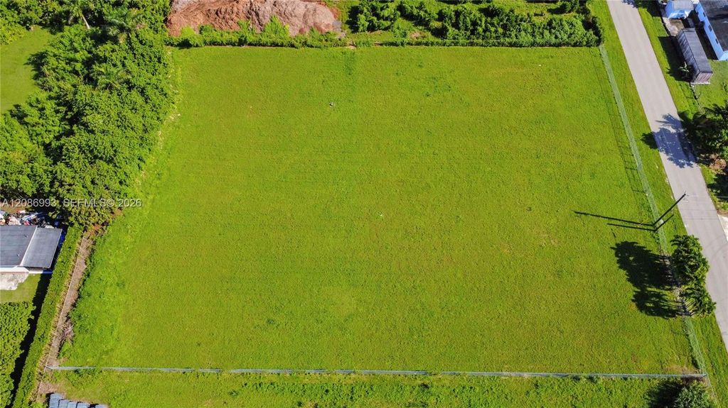 23240 SW 209th Place, Homestead, FL 33031