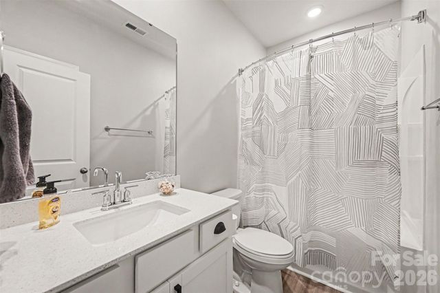 9330 Festival Way, Charlotte, NC 28215