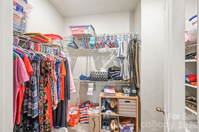 9330 Festival Way, Charlotte, NC 28215