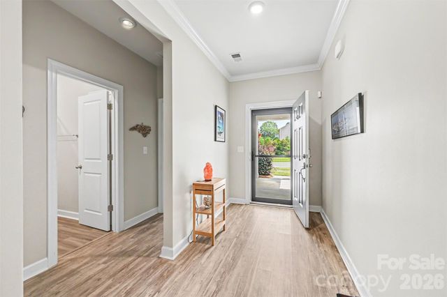 9330 Festival Way, Charlotte, NC 28215