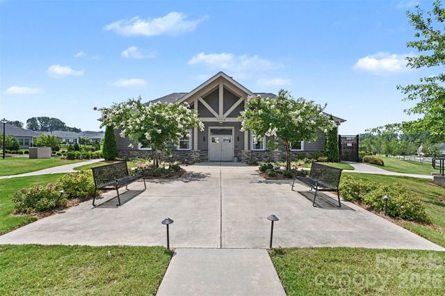 9330 Festival Way, Charlotte, NC 28215
