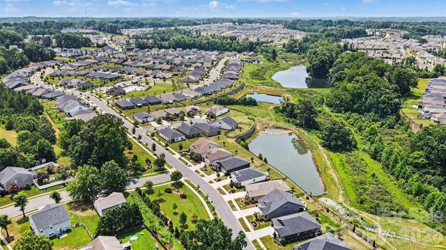 9330 Festival Way, Charlotte, NC 28215