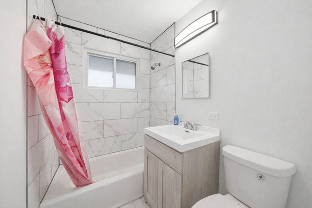 14837 Maplewood Avenue, Harvey, IL 60426