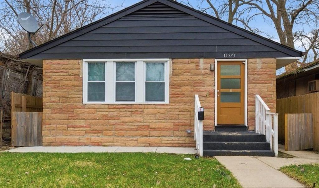 14837 Maplewood Avenue, Harvey, IL 60426