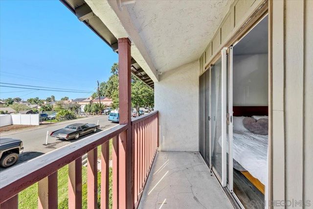 2127 Berry St, Lemon Grove, CA 91945