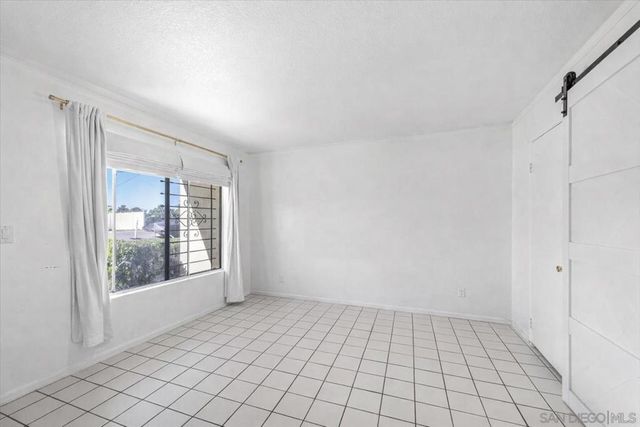 2127 Berry St, Lemon Grove, CA 91945