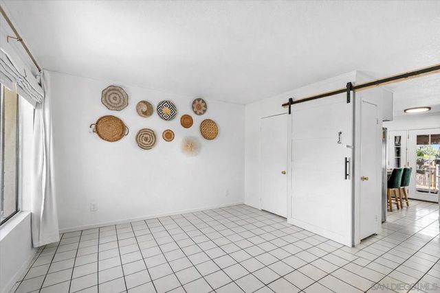 2127 Berry St, Lemon Grove, CA 91945