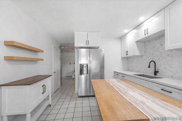 2127 Berry St, Lemon Grove, CA 91945