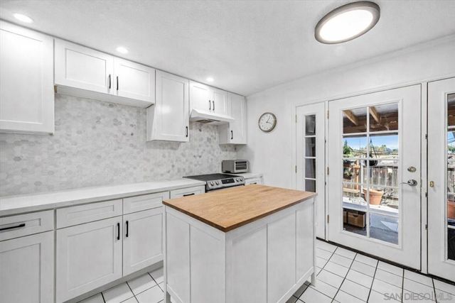 2127 Berry St, Lemon Grove, CA 91945