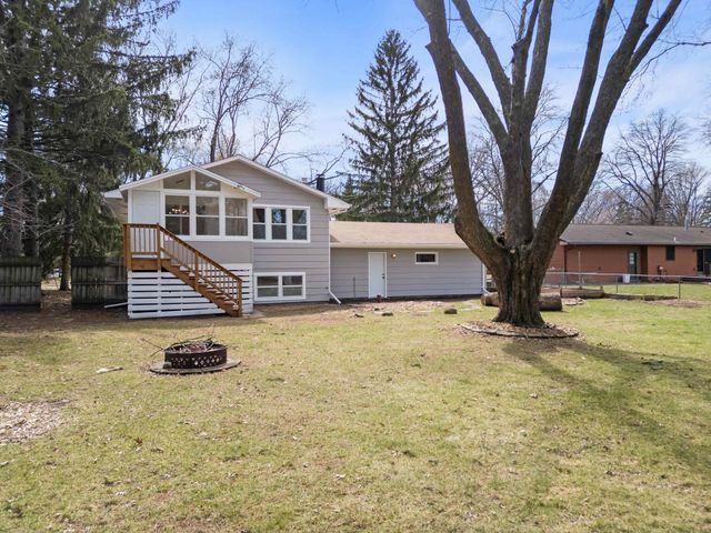 269 Bridge Street, Shoreview, MN 55126
