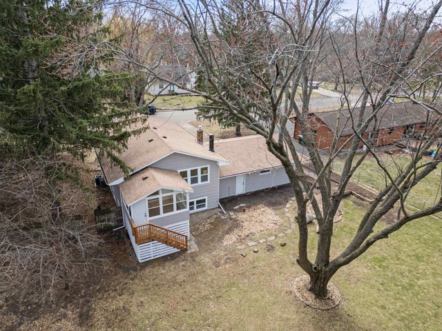 269 Bridge Street, Shoreview, MN 55126