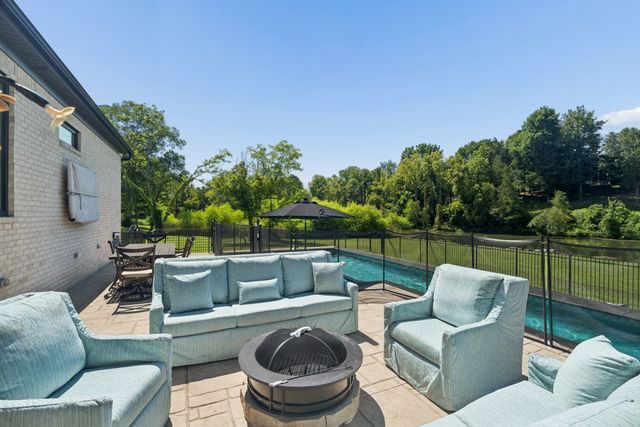 4577 Majestic Meadows Dr, Arrington, TN 37014