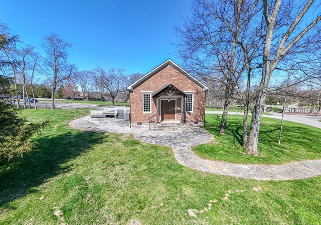 4577 Majestic Meadows Dr, Arrington, TN 37014