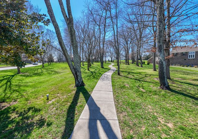 4577 Majestic Meadows Dr, Arrington, TN 37014