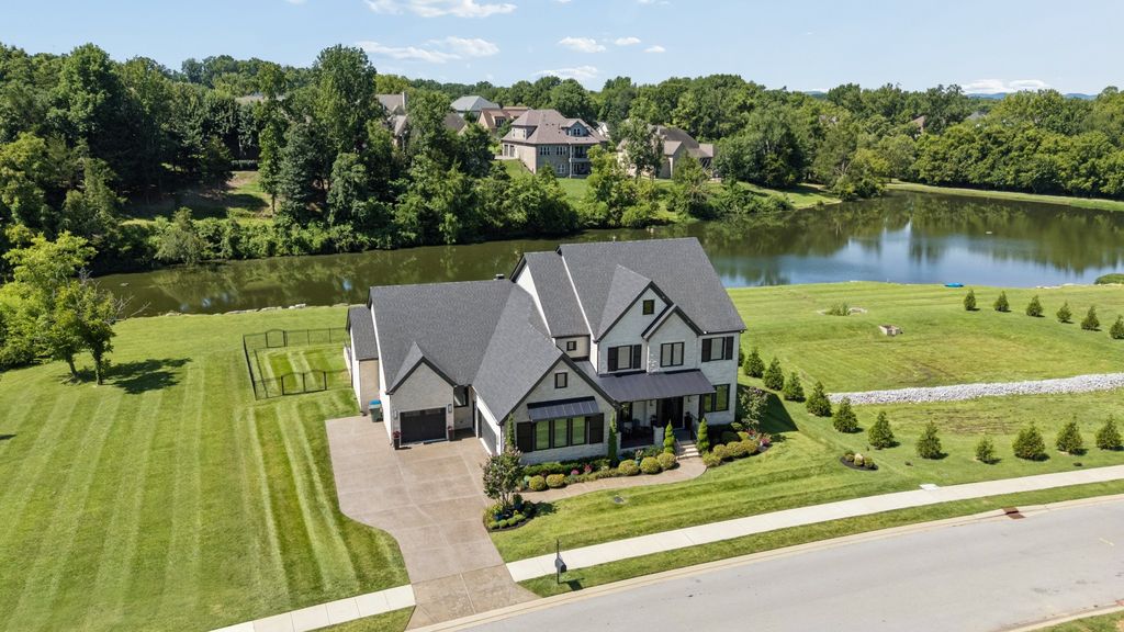 4577 Majestic Meadows Dr, Arrington, TN 37014