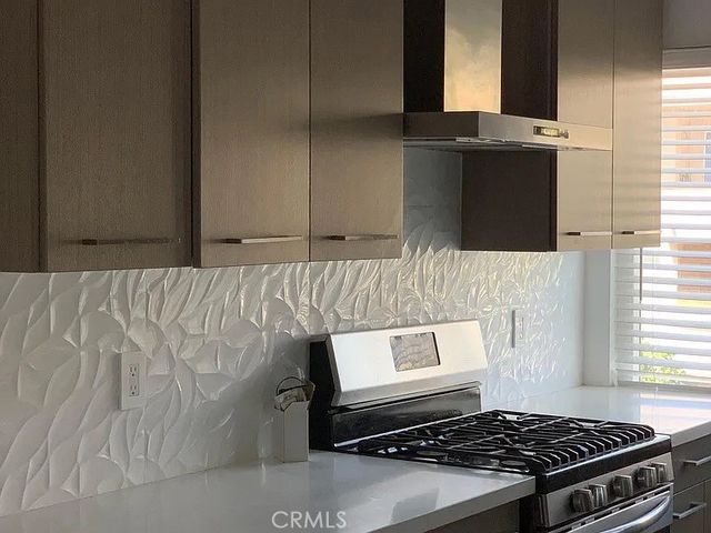 702 S St Andrews Place 7, Los Angeles, CA 90005