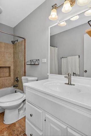 2S638 Enrico Fermi Court 0, Warrenville, IL 60555