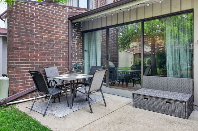 2S638 Enrico Fermi Court 0, Warrenville, IL 60555