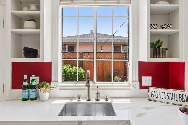 735 Montezuma Drive, Pacifica, CA 94044