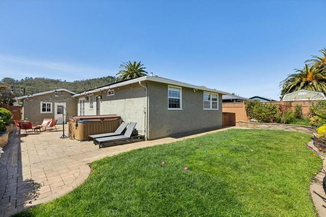 735 Montezuma Drive, Pacifica, CA 94044