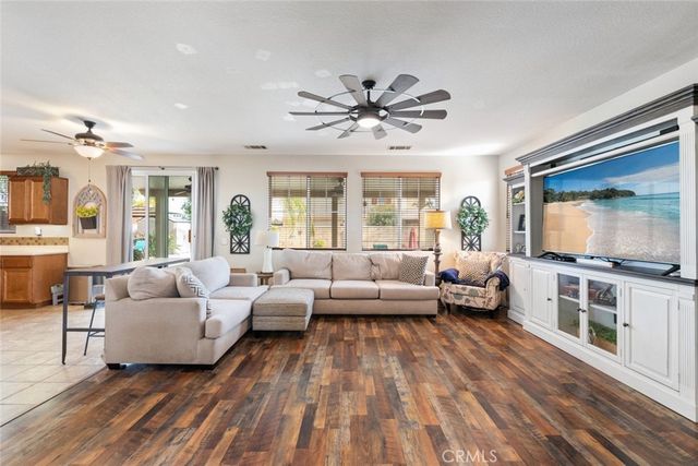 41104 Royal Sunset, Lake Elsinore, CA 92532