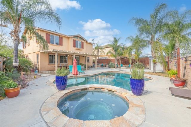 41104 Royal Sunset, Lake Elsinore, CA 92532