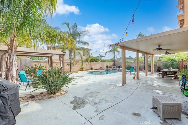 41104 Royal Sunset, Lake Elsinore, CA 92532