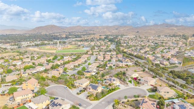 41104 Royal Sunset, Lake Elsinore, CA 92532