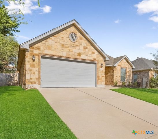 2210 Briar Hollow Drive, Temple, TX 76502