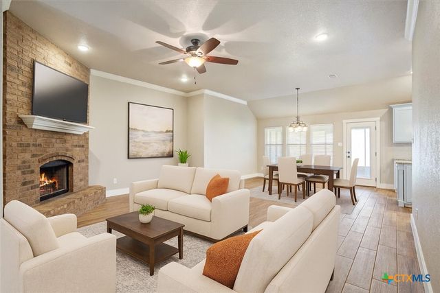 2210 Briar Hollow Drive, Temple, TX 76502