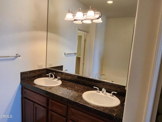 27016 Pebble Beach Drive 39, Valencia, CA 91381
