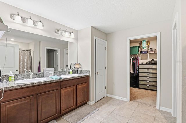 211 ENGLISH CHANNEL PLACE, Dover, FL 33527