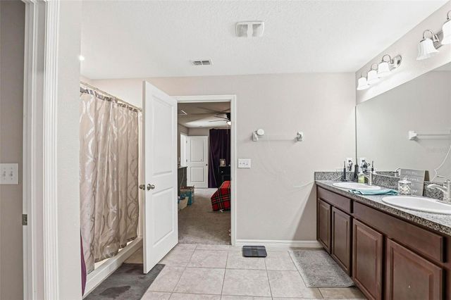 211 ENGLISH CHANNEL PLACE, Dover, FL 33527