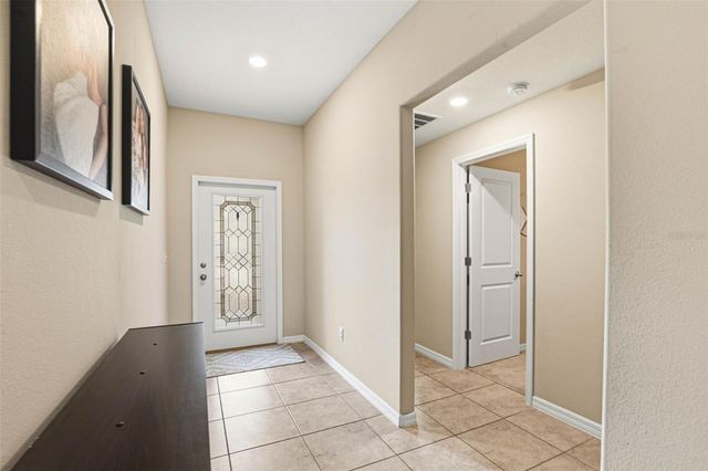 211 ENGLISH CHANNEL PLACE, Dover, FL 33527