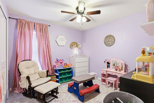 211 ENGLISH CHANNEL PLACE, Dover, FL 33527