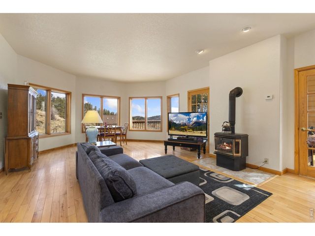 331 LaPlata Dr, Livermore, CO 80536