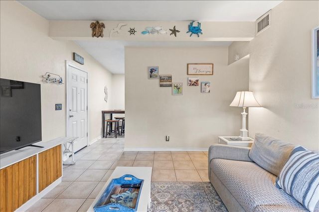 450 CARD AVENUE, Daytona Beach, FL 32117