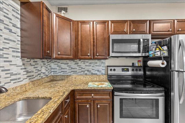 450 CARD AVENUE, Daytona Beach, FL 32117