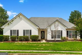 3463 Summit Creek Lane, Loganville, GA 30052