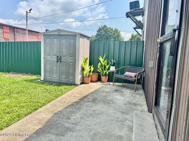 2325 W Market St, Louisville, KY 40212