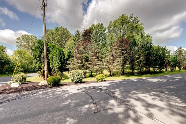 22710 Pinto Lane, Lakeville, MN 55044