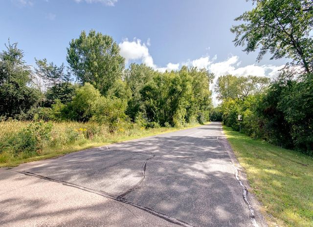 22710 Pinto Lane, Lakeville, MN 55044