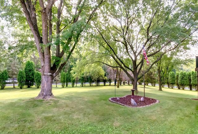 22710 Pinto Lane, Lakeville, MN 55044