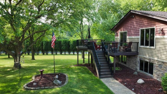 22710 Pinto Lane, Lakeville, MN 55044