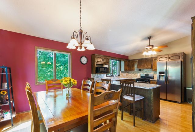 22710 Pinto Lane, Lakeville, MN 55044