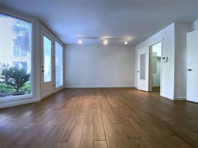 5003 Yoakum Boulevard, Houston, TX 77006